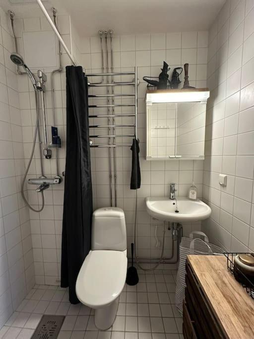 Uniikki, Kodikas Ja Supermukava Huoneisto Ydinkeskustassa! Apartamento Helsínquia Exterior foto
