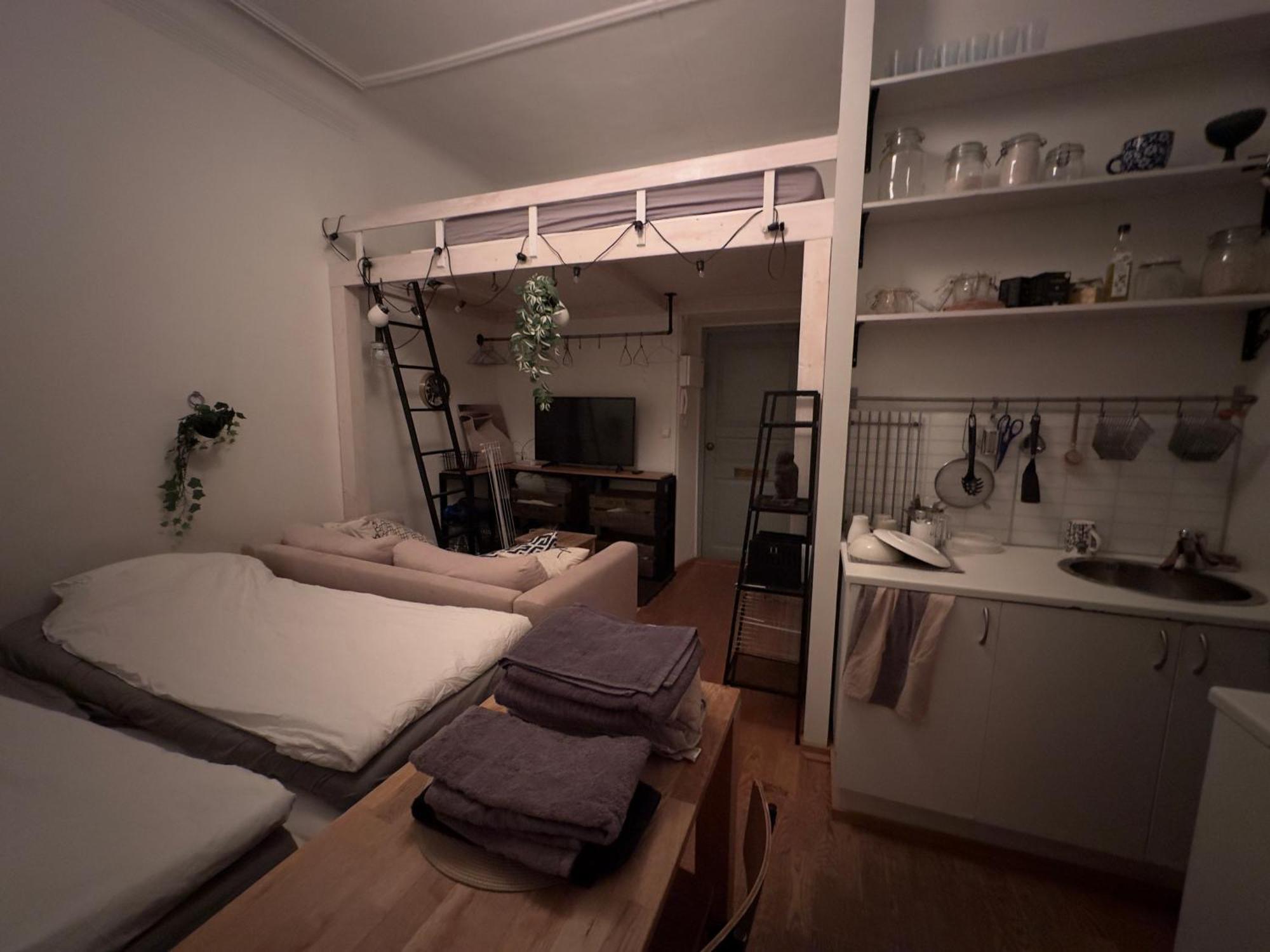 Uniikki, Kodikas Ja Supermukava Huoneisto Ydinkeskustassa! Apartamento Helsínquia Exterior foto